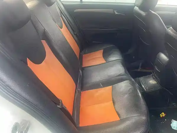 Roewe 350 2015