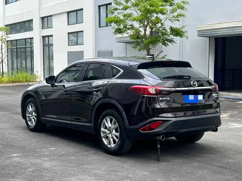 Mazda CX-4 2017 — фото 7