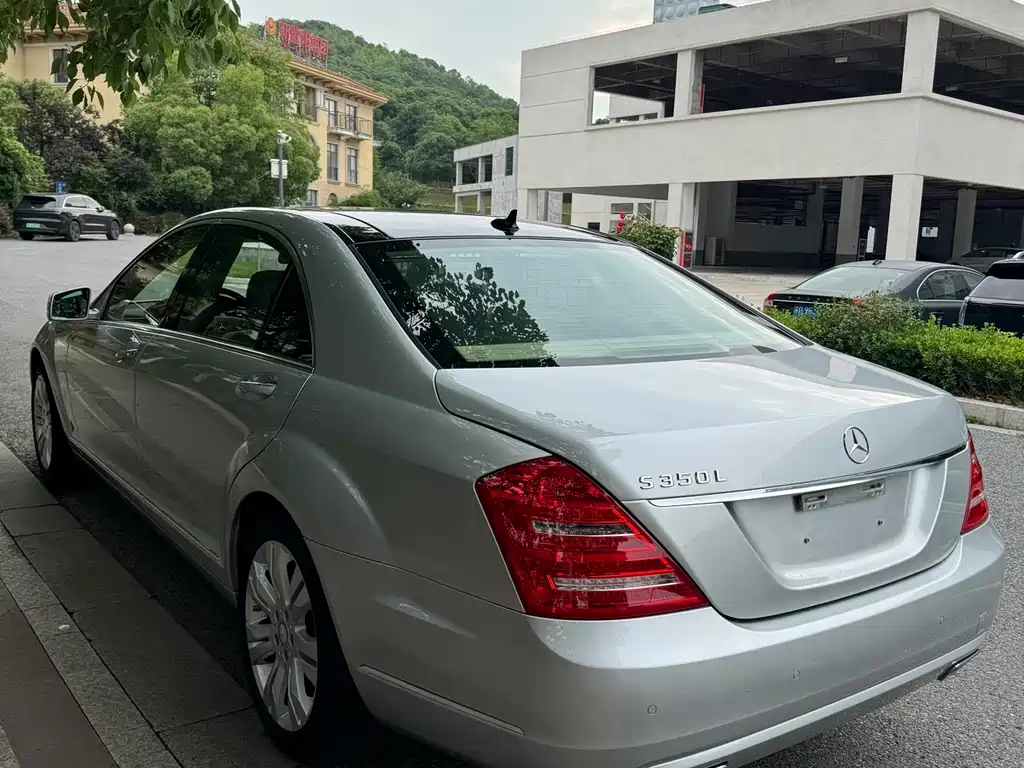Mercedes-Benz S-Class 2013