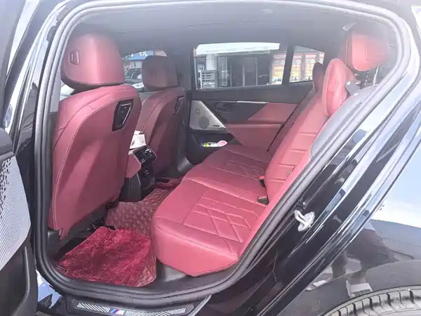 BMW 5 Series 2024