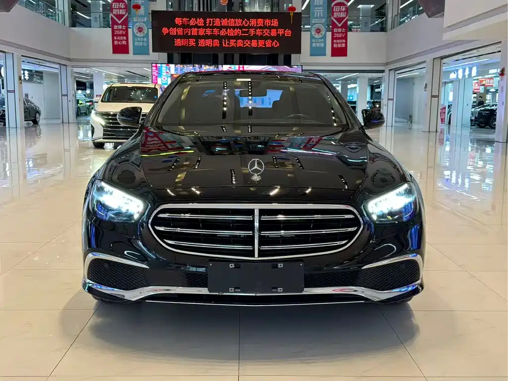 Mercedes-Benz E-Class 2023 — фото 2