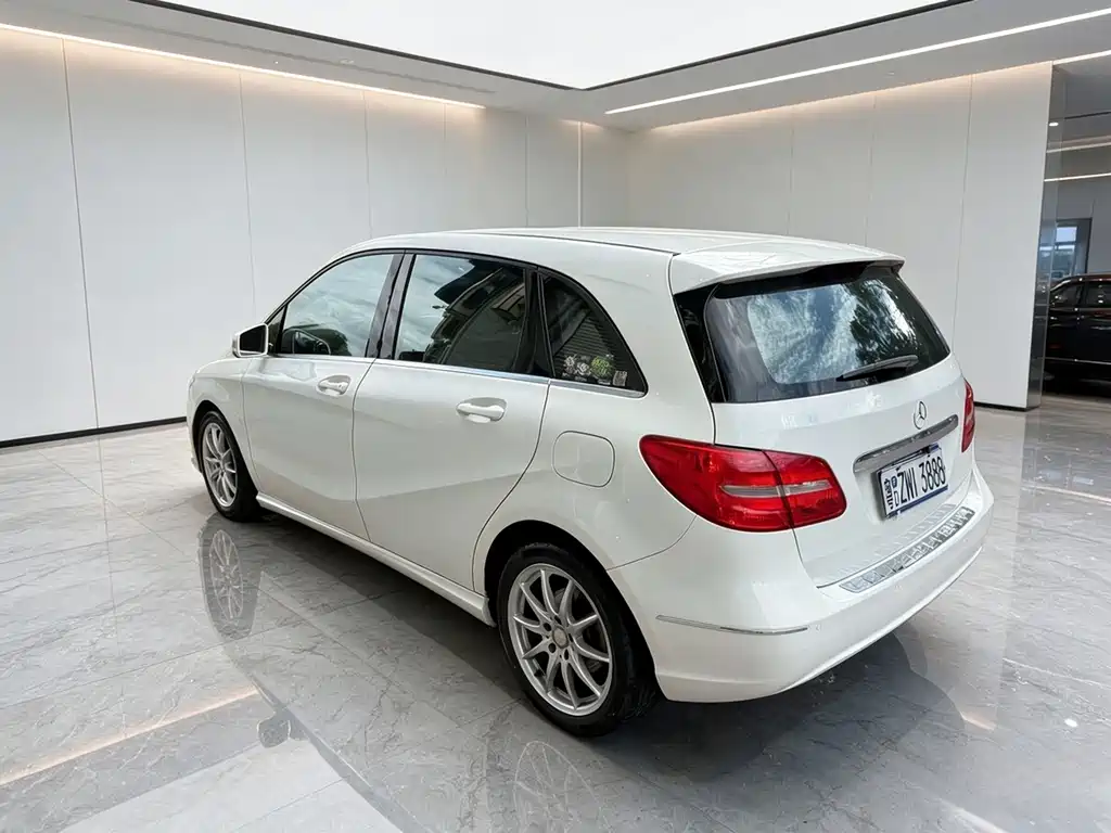 Mercedes-Benz B-Class 2013 — фото 9