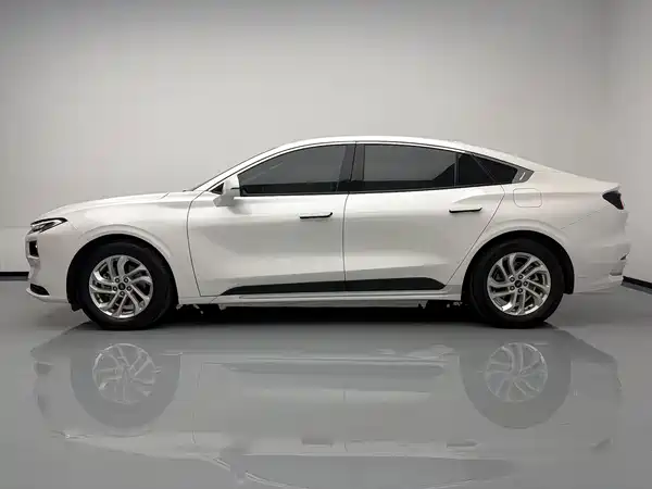 Ford Mondeo 2025