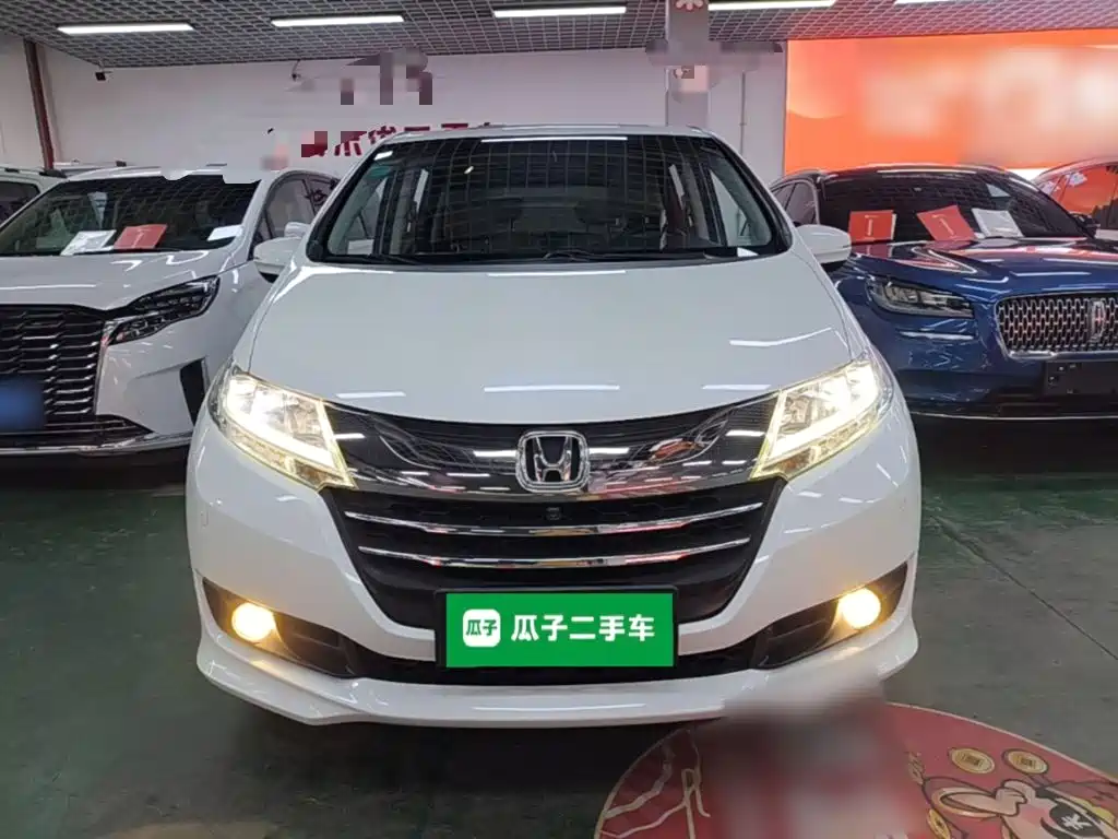 Honda Odyssey 2015 — фото 3