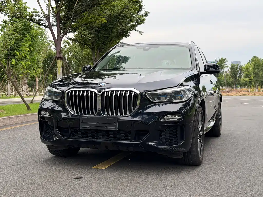 BMW X5 2020 — фото 1