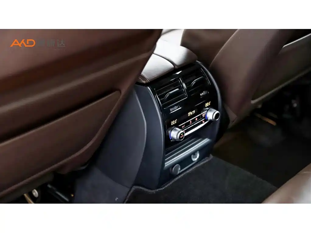 BMW 6 Series GT 2019 — фото 9