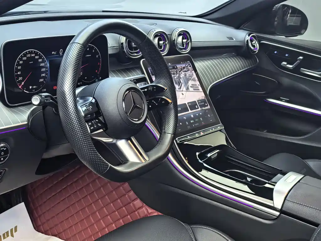 Mercedes-Benz C-Class 2023 — фото 9