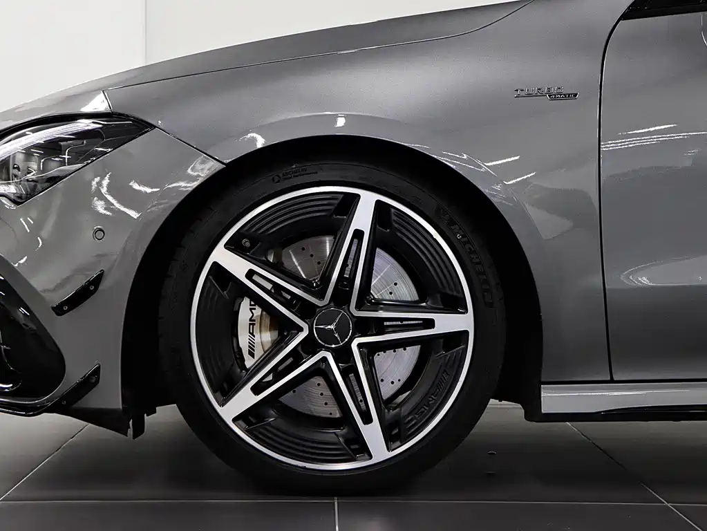 Mercedes-Benz CLA AMG 2025 — фото 8