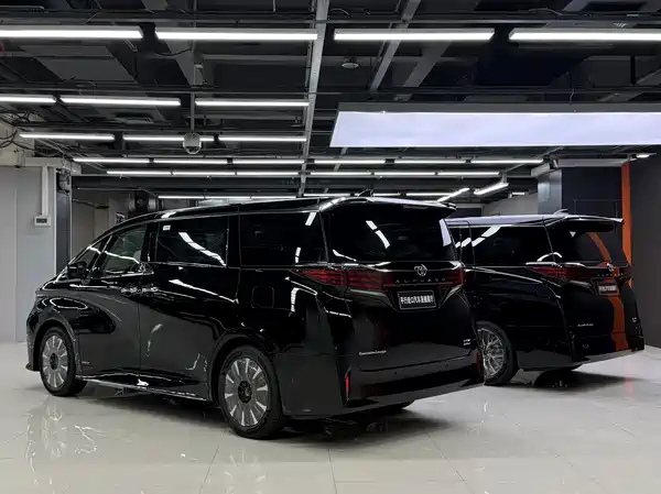 Toyota Alphard 2024