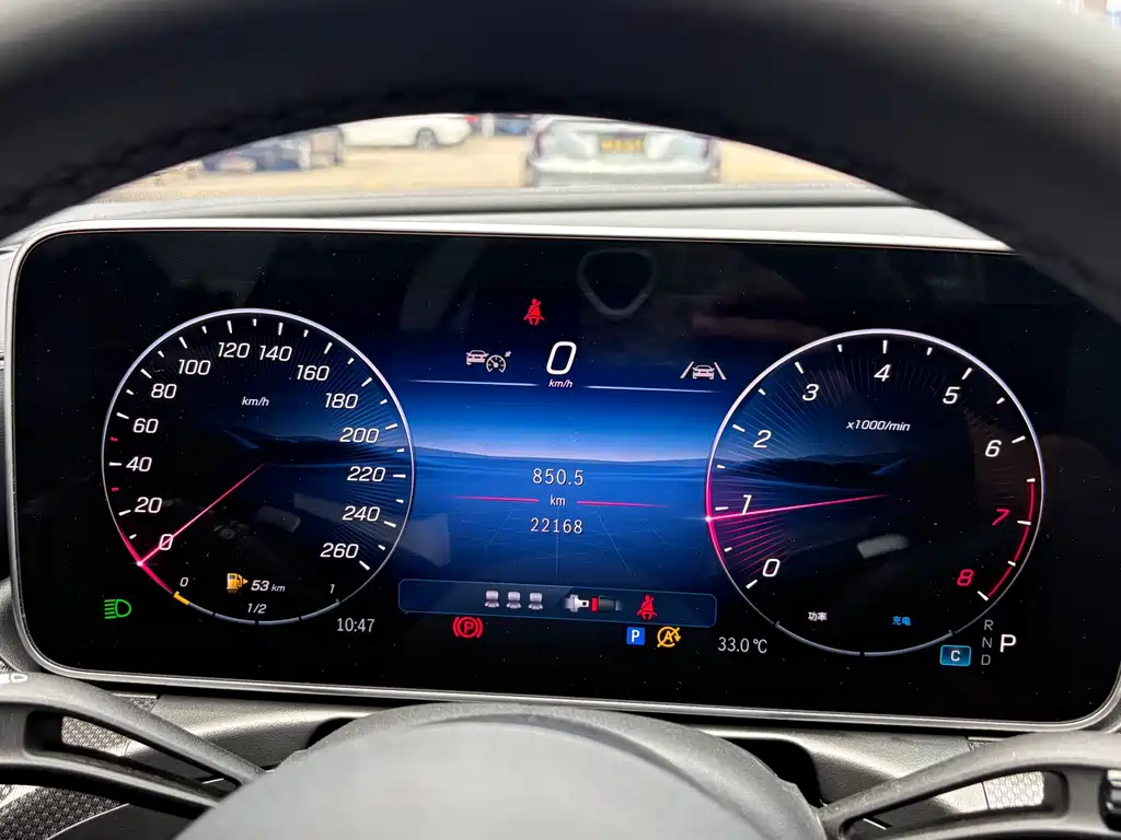 Mercedes-Benz C-Class 2025 — фото 15