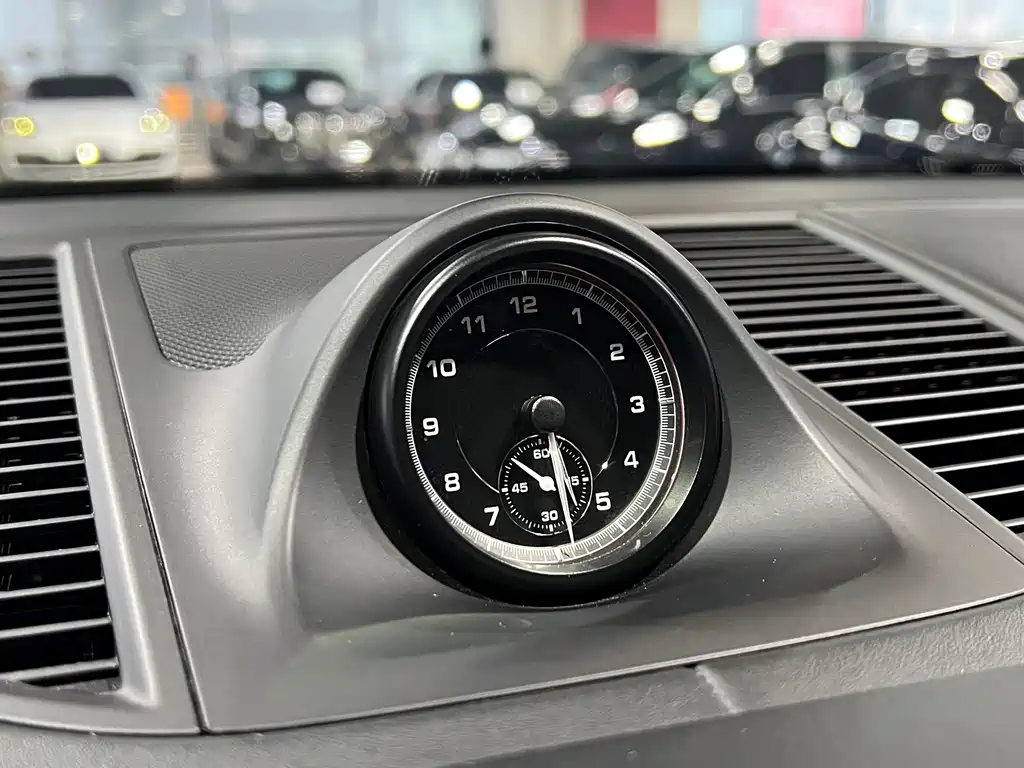 Porsche Macan 2023 — фото 18