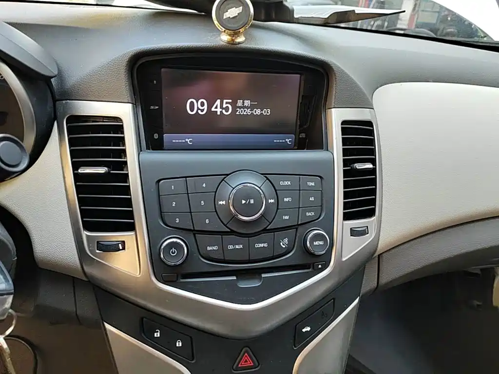 Chevrolet Cruze 2015 — фото 13