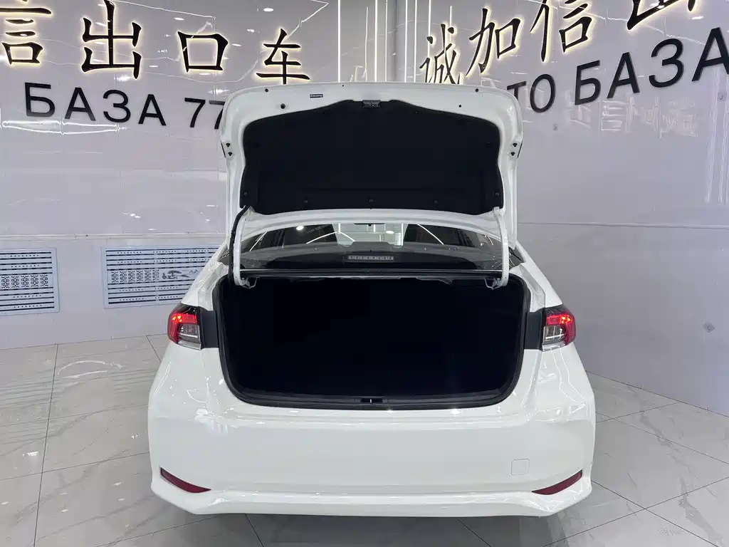 Toyota Corolla 2023 — фото 16