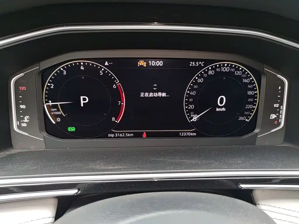 Volkswagen Tiguan L 2023 — фото 12