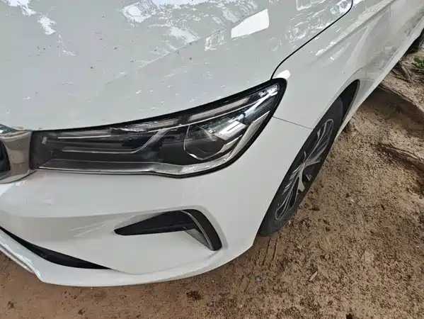 Geely Emgrand 2023