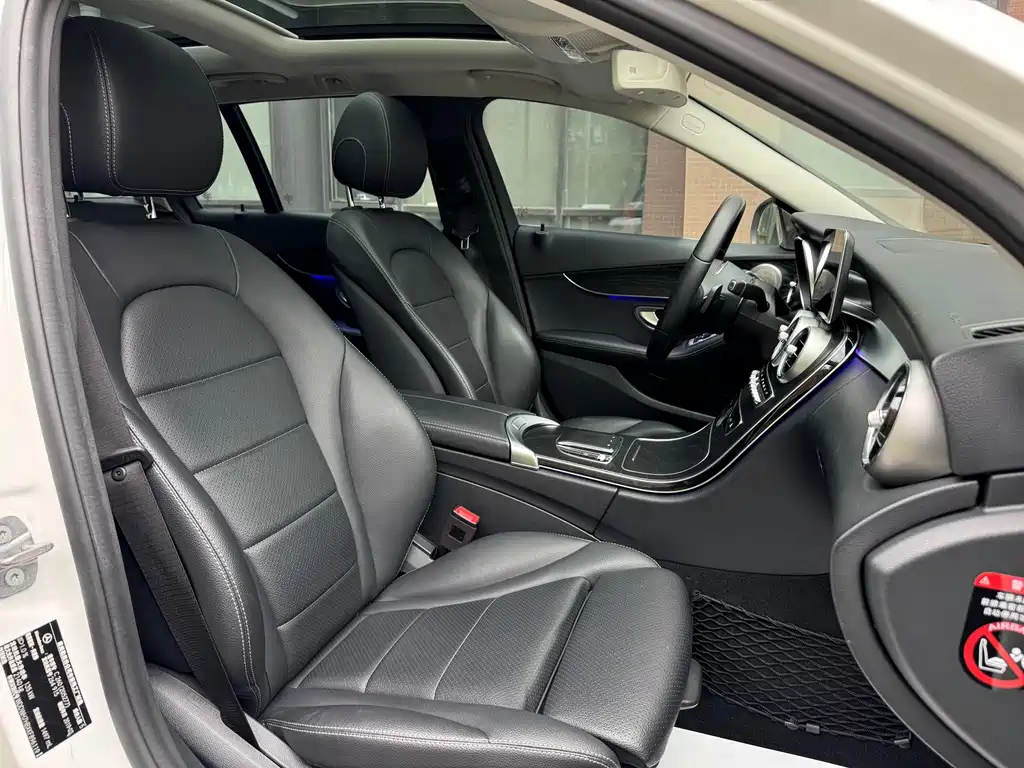 Mercedes-Benz C-Class 2019 — фото 11