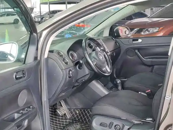 Volkswagen Golf 2011