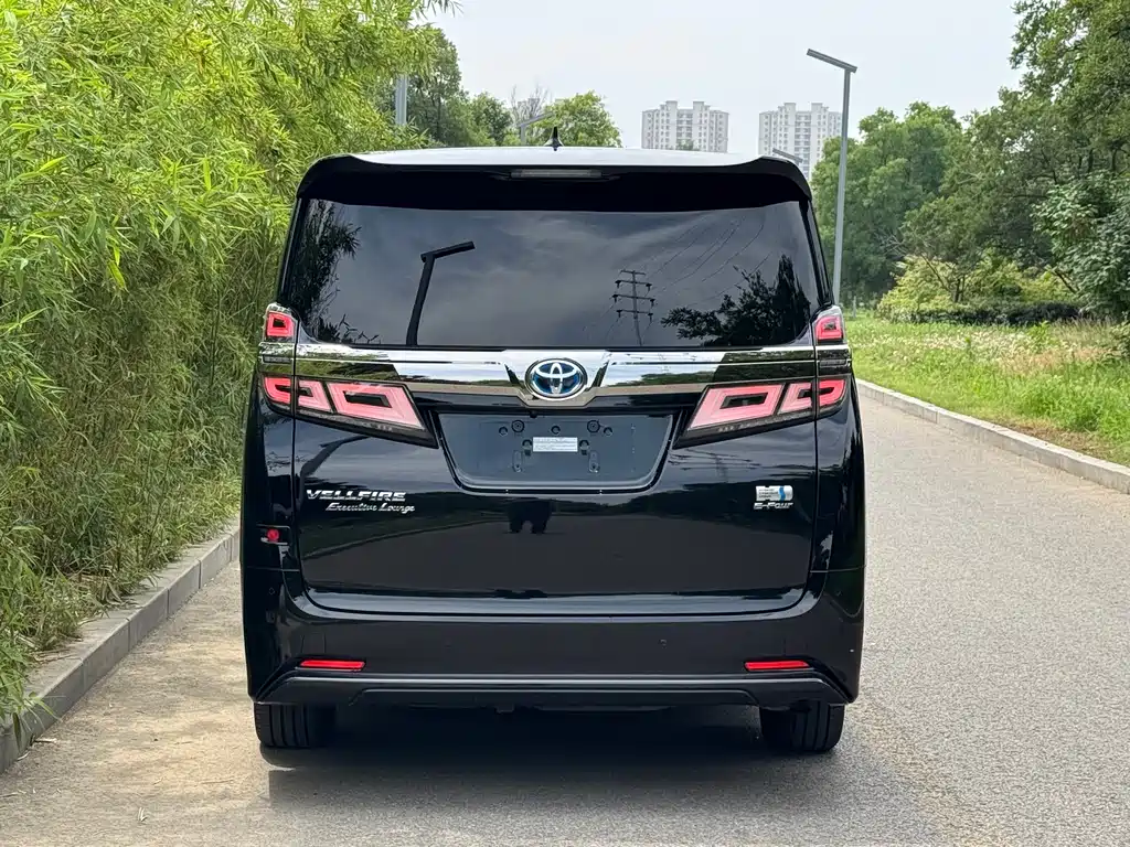 Toyota Vellfire 2020 — фото 15