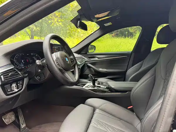 BMW 5 Series 2023