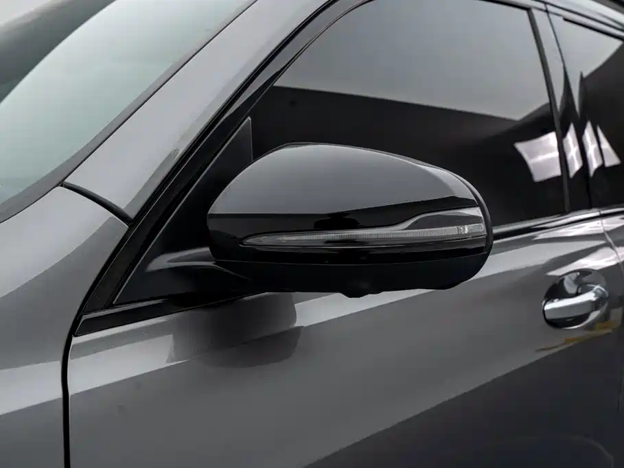 Mercedes-Benz GLB AMG 2024 — фото 16