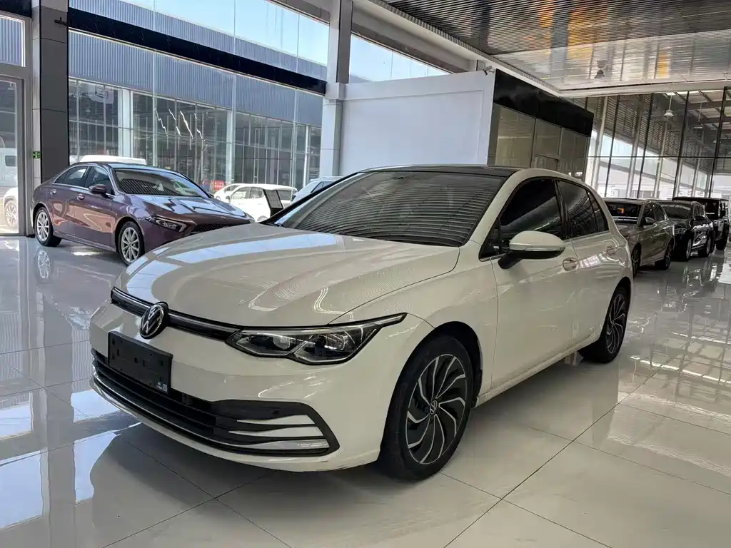 Volkswagen Golf 2022