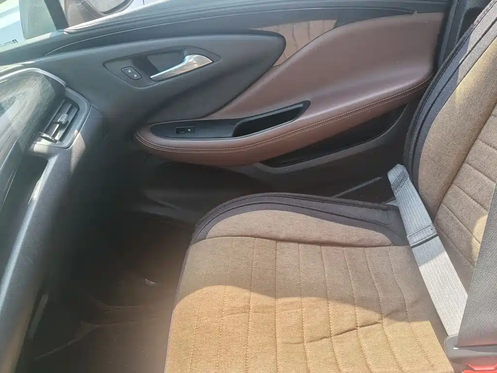 Buick Envision Plus 2018 — фото 7