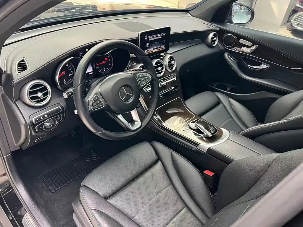Mercedes-Benz GLC 2019 — фото 10