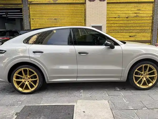 Porsche Cayenne 2023