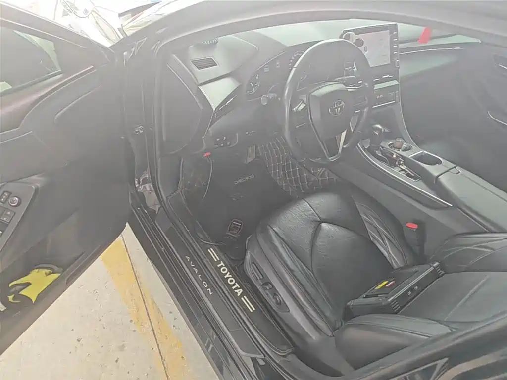 Toyota Avalon 2019 — фото 16