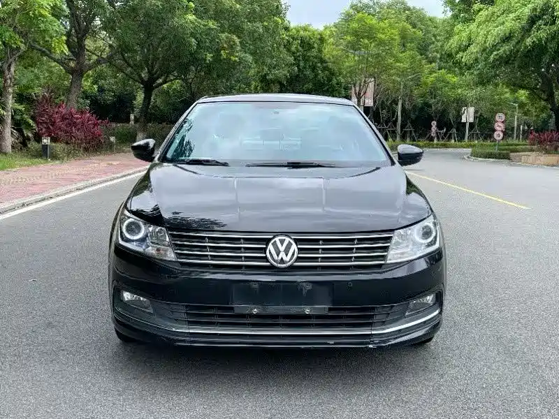 Volkswagen Lavida 2015