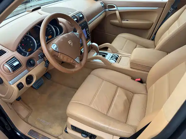 Porsche Cayenne 2010
