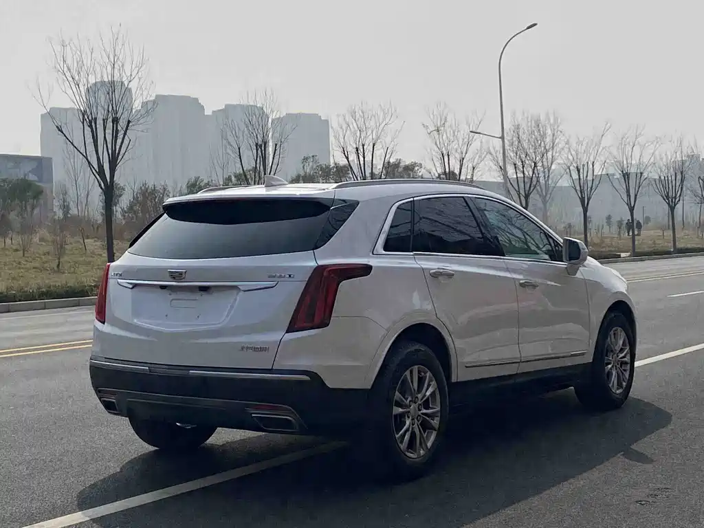 Cadillac XT5 2021 — фото 7
