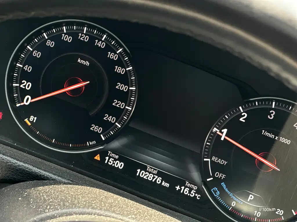 BMW 3 Series 2018 — фото 14