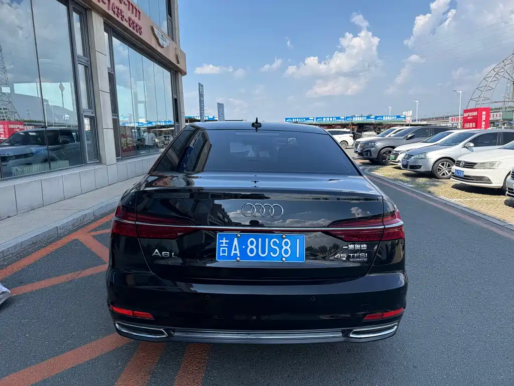 Audi A6L 2020
