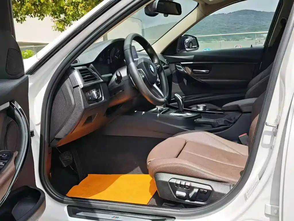 BMW 3 Series 2018