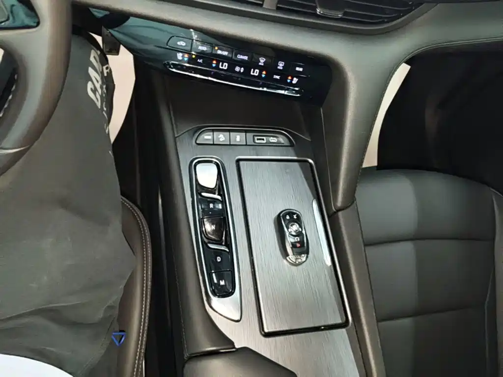 Buick Enclave 2023 — фото 14