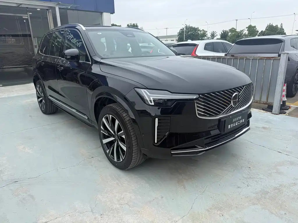 Volvo XC90 2025 — фото 2