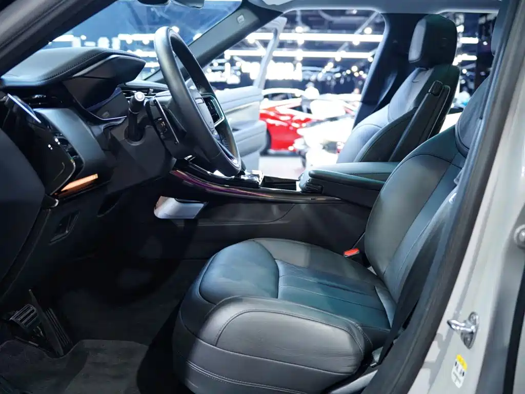 Land Rover Range Rover Sport 2025 — фото 10