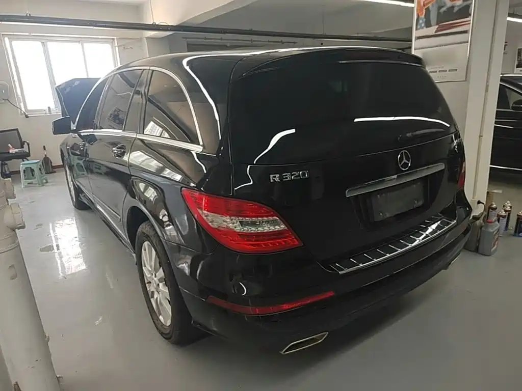 Mercedes-Benz R-Class 2016
