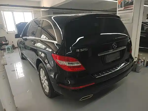Mercedes-Benz R-Class 2016