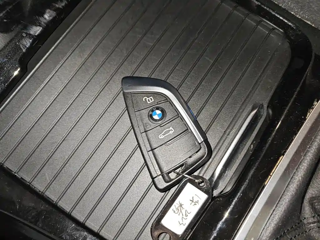 BMW 1 Series 2023 — фото 9