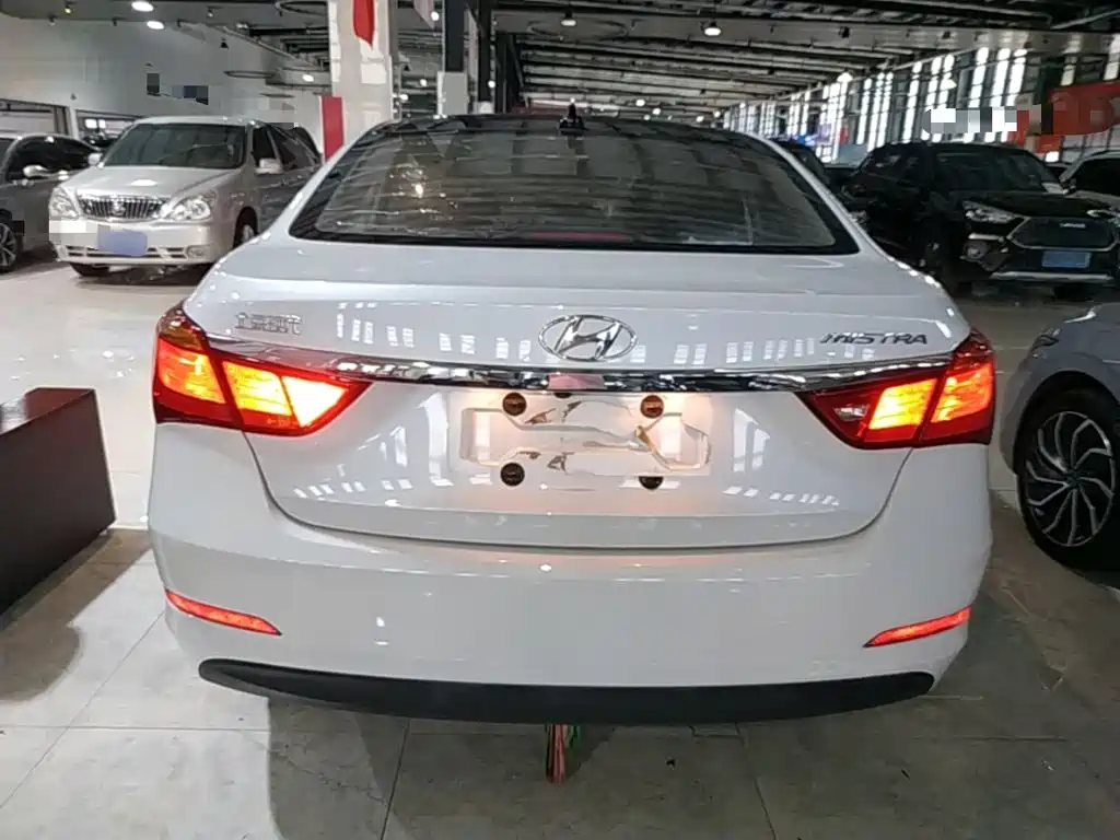 Hyundai Mistra 2016 — фото 6