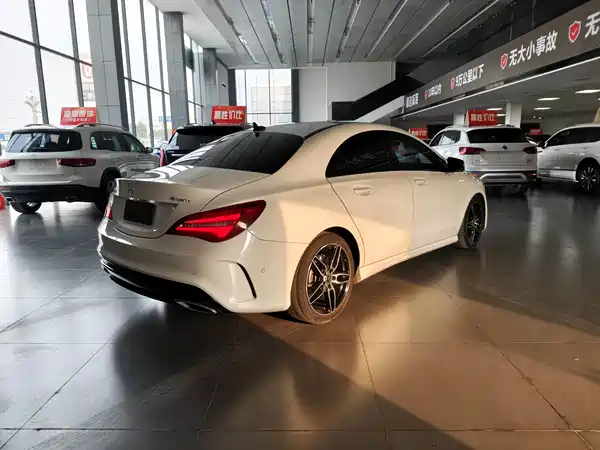 Mercedes-Benz CLA 2017