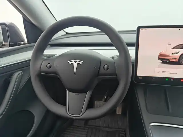 Tesla Model Y 2024 — фото 12
