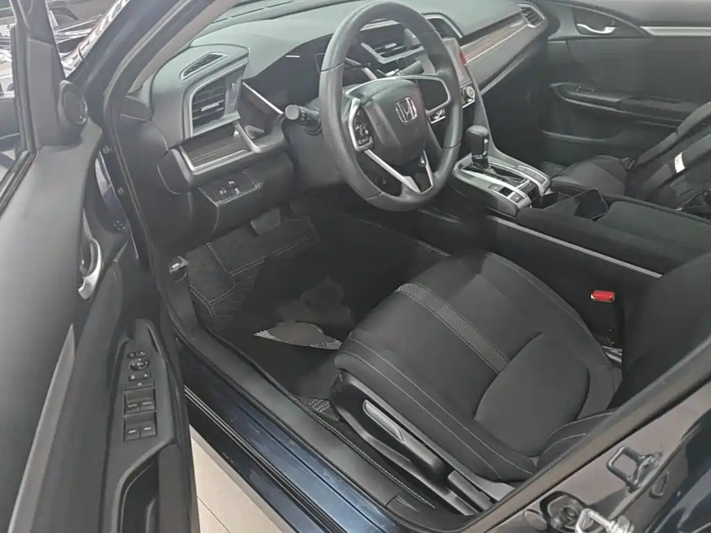 Honda Civic 2021 — фото 15