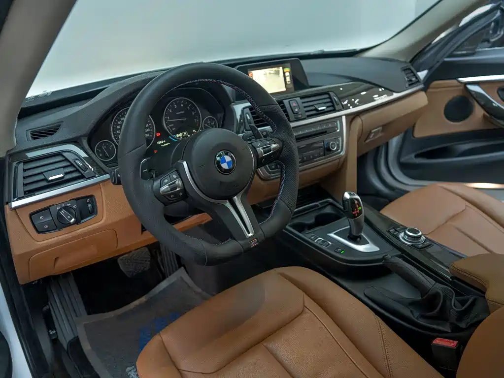 BMW 3 Series GT 2016 — фото 10
