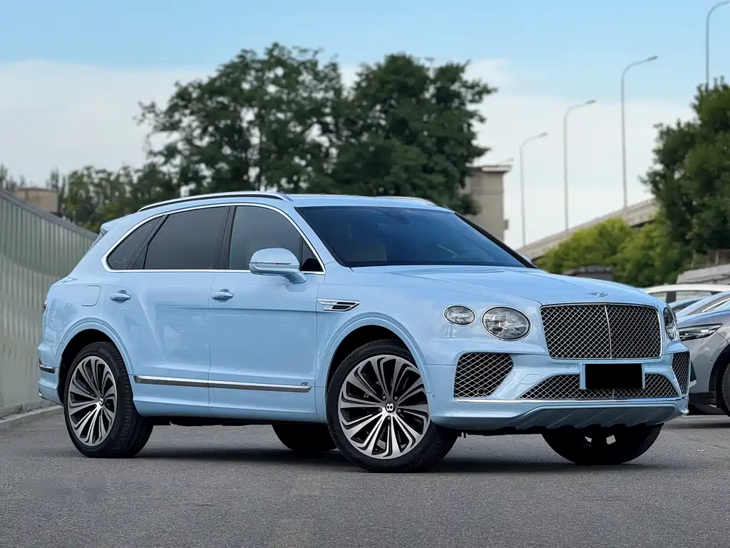 Bentley Bentayga 2021 — фото 3