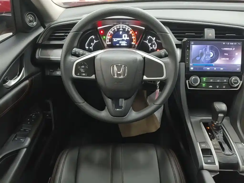 Honda Civic 2017 — фото 11