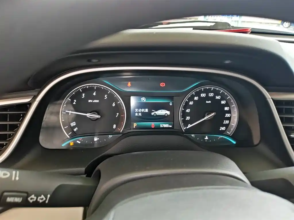 Buick Excelle 2015 — фото 12