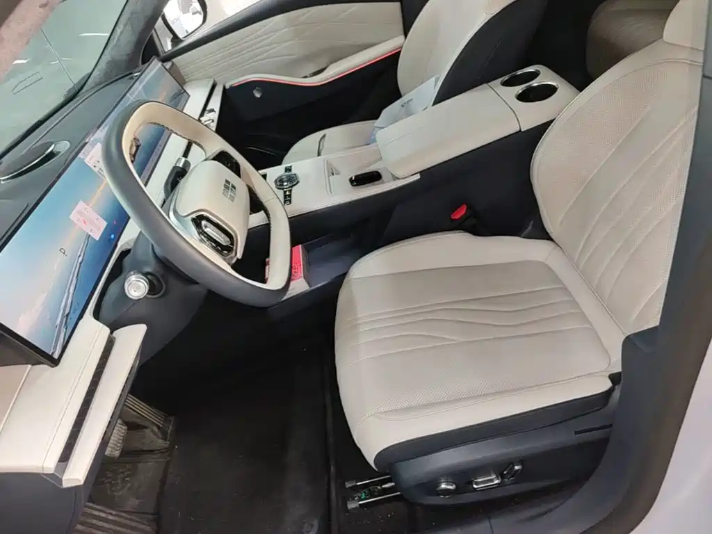Geely Galaxy E8 2024 — фото 15